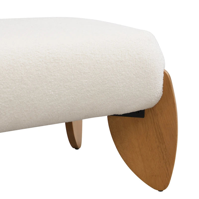 Witte bouclé-poefbank - 48 W x 19.5 D x 17 H