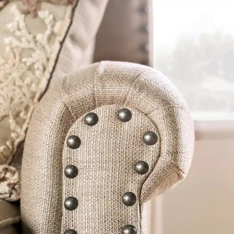 Traditionelles gepolstertes Zweisitzersofa aus massivem Holz in Beige