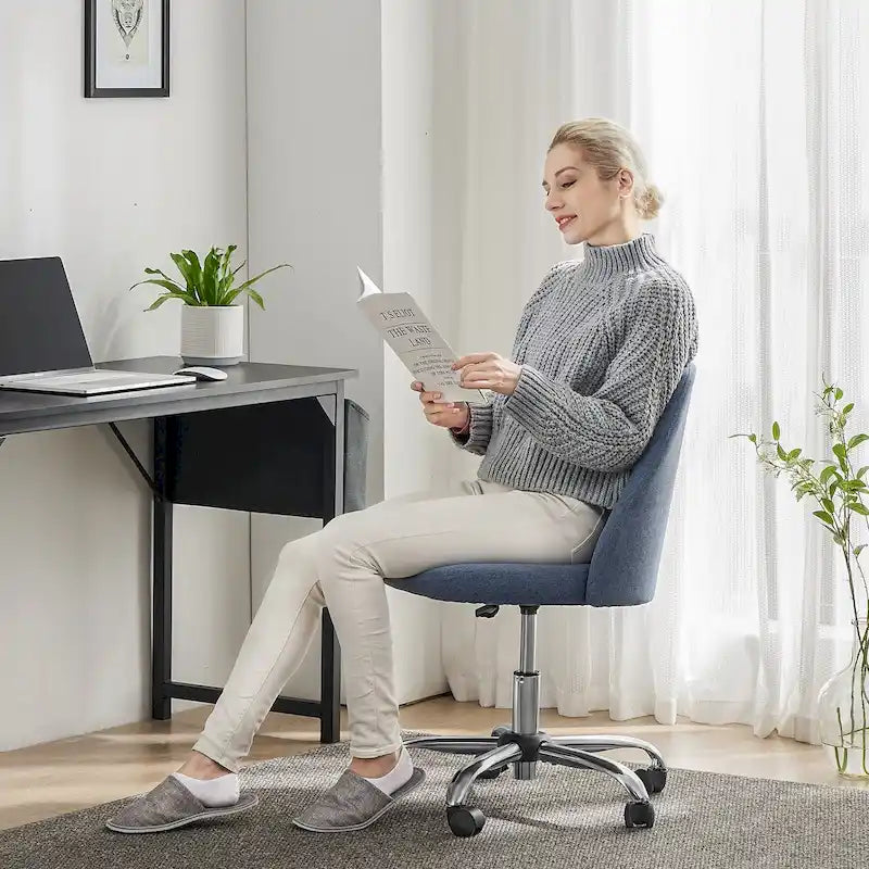 Adjustable Swivel Office Desk Chair with Wheels