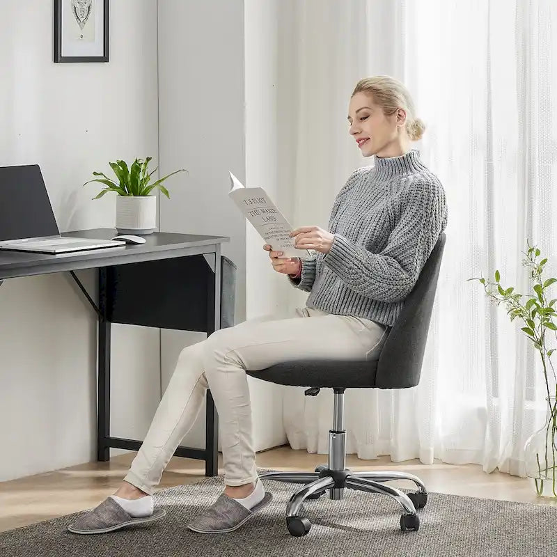Adjustable Swivel Office Desk Chair with Wheels