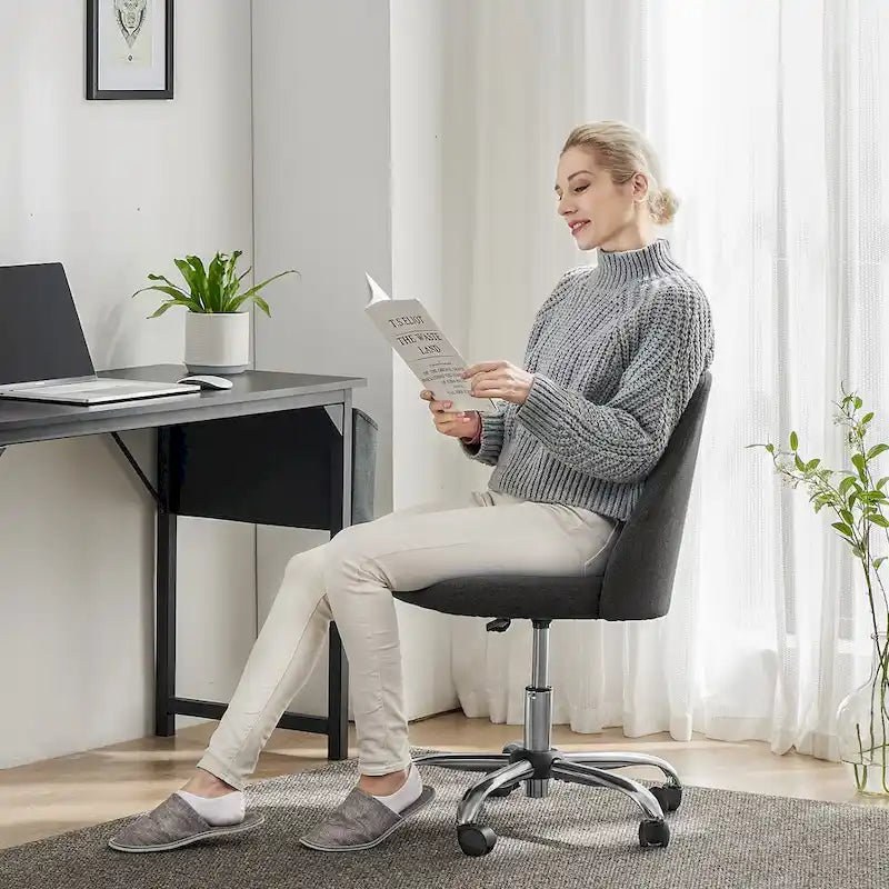 Adjustable Swivel Office Desk Chair with Wheels