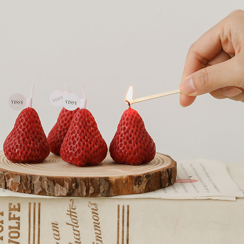 Strawberry Candle Box 4 pieces